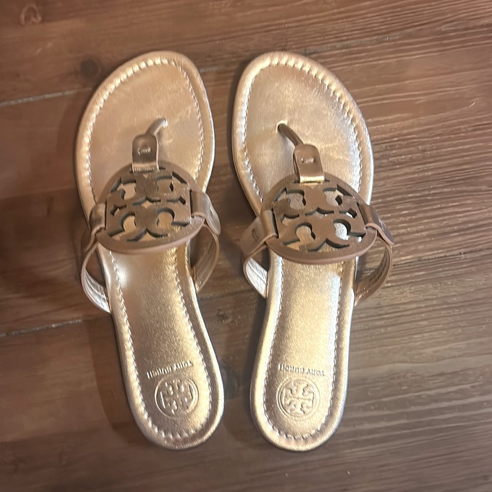 Size 8.5 rose gold Tory Burch Miller Sandler. Like new